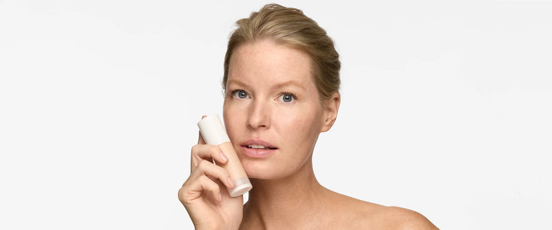 Hybrid Skin-Like Foundation