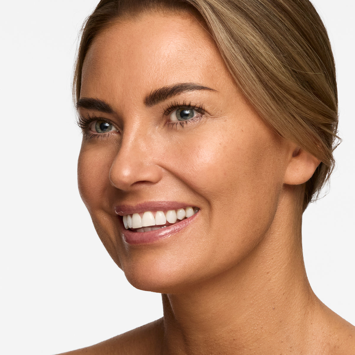 Hybrid Skin-Like Foundation - 05N