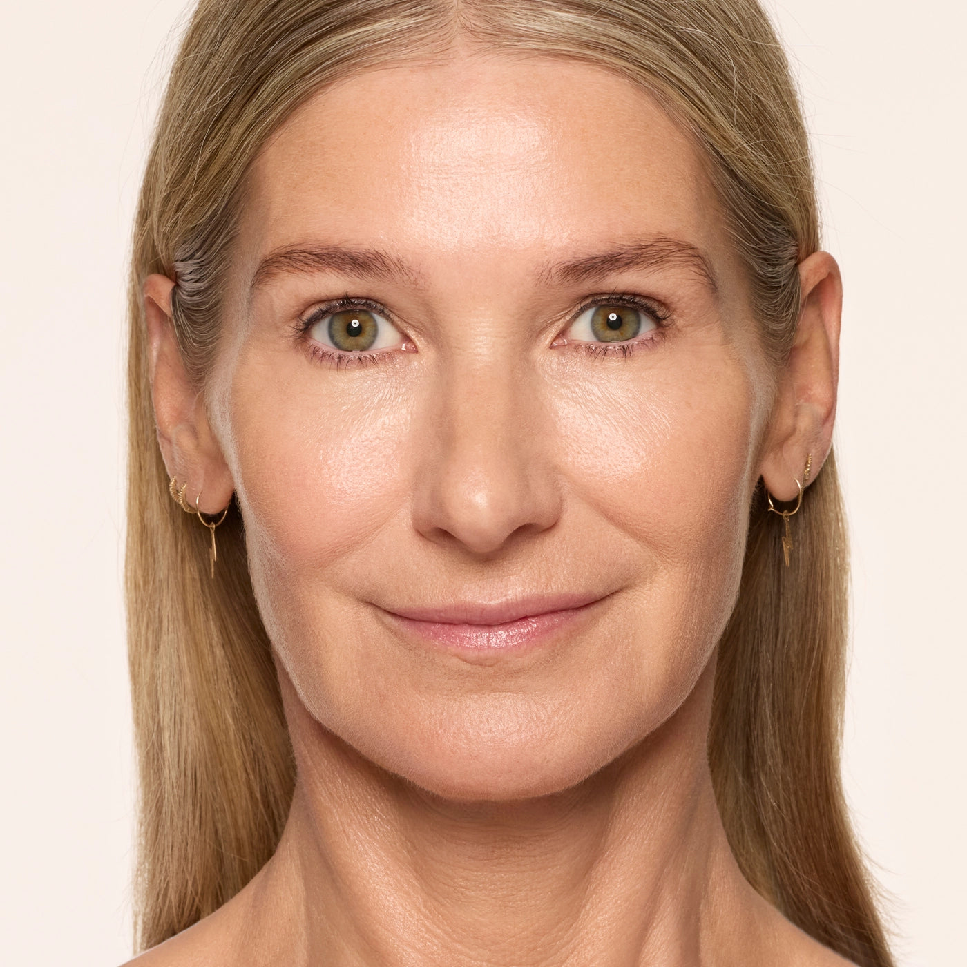 Hybrid Skin-Like Concealer - 2 Light Medium