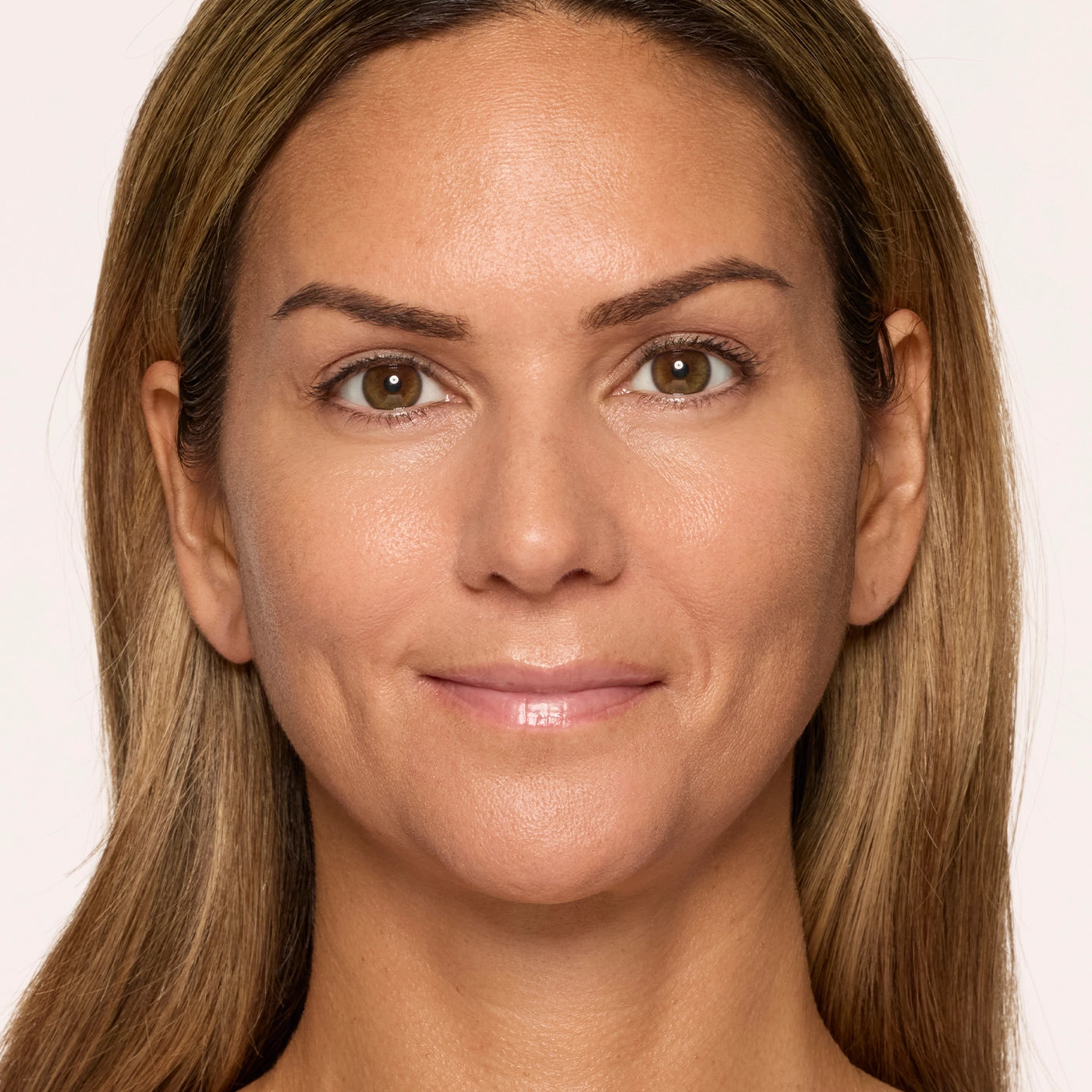 Hybrid Skin-Like Concealer - 3 Medium