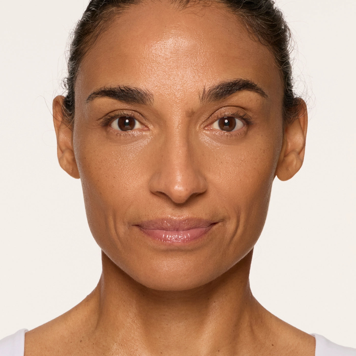 Hybrid Skin-Like Concealer - 4 Medium Tan